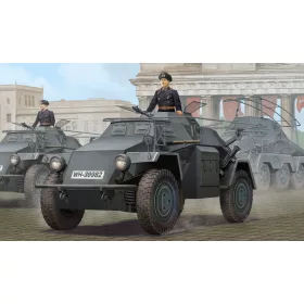   HobbyBoss német Sd.KFZ.223 Leichter Panzerspahwag (1ST Series) 1:35 harcjármű makett