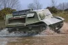 HobbyBoss szovjet T-20 Armored vontató Komsomolets 1940 1:35 harcjármű makett