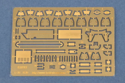 HobbyBoss német 3.7 cm Pak 35/36 auf Pz.Kpfw 35R(f) 1:35 harcjármű makett