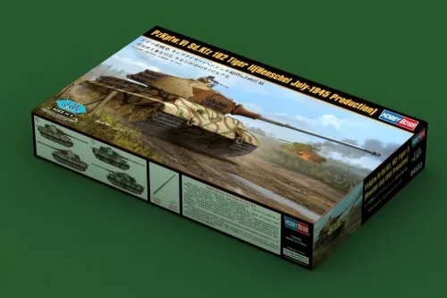 HobbyBoss Pz.Kpfw.VI Sd.Kfz.181 Tiger II(Henschel 1:35 harcjármű makett
