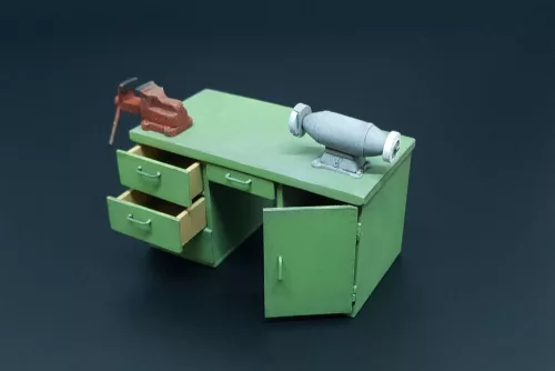 Hauler Workbench with table grinder and vise – dioráma kellék makett