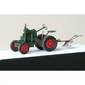 Hauler Tractor Svoboda with plow year1937 – járműmakett