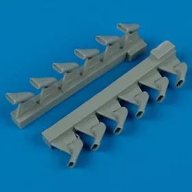  Quickboost Spitfire Mk.IX exhaust - fishtail (HAS) - halfarok típusú kipufogócsonkok