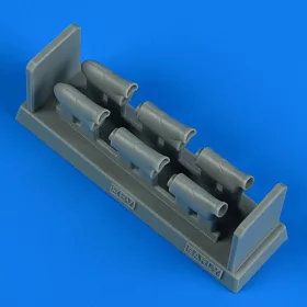   Quickboost Hawker Hurricane Mk. IIb early exhaust REVELL - kipufogócsonkok