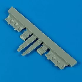   Quickboost P-40 Warhawk undercarriage covers - futóműajtók