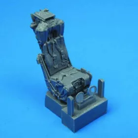   Quickboost F-4 ejection seats with safety belts - katapultülések biztonsági övekkel
