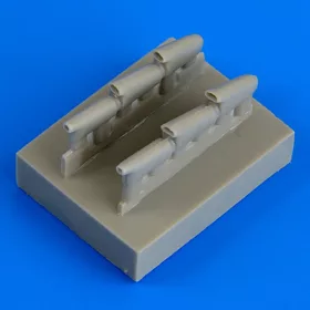   Quickboost Hurricane Mk.I-late exhaust f. Airfix - Hurricane Mk.Ikésői változat – kipufogócsonkok