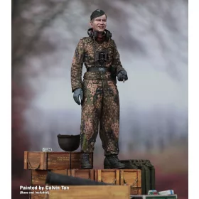 Royal Model German tanker Ardennes 1944 – figura makett