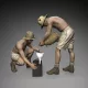 Royal Model German DAK soldiers battery maintenance – figura makett