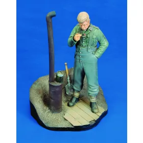   Royal Model The soldier's lunch Russia '43 – figura makett