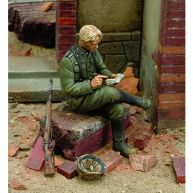 Royal Model German infantry-WWII – figura makett