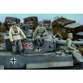   Royal Model German crew Tiger I - Eastern Front-WWII – figura makett
