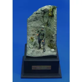   Royal Model Unterofizier Gebirgstruppe - WWII 'with base' – figura makett