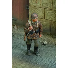 Royal Model Waffen SS Ardennes – figura makett