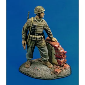 Royal Model Italian paratrooper - WWII – figura makett