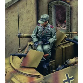   Royal Model German tanker Herman Goring - WWII – figura makett