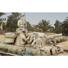 Royal Model Pz. Kpfw. IV Ausf. E Crew – figura makett
