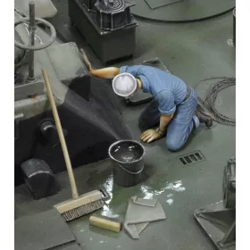   Royal Model U.S. sailor who is washing-WWII – figura makett