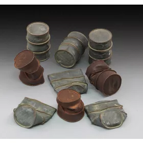   Royal Model German damaged oil drums-WWII – dioráma kellék makett
