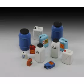   Royal Model Plastic chemical/water containers & bottles – dioráma kellék makett