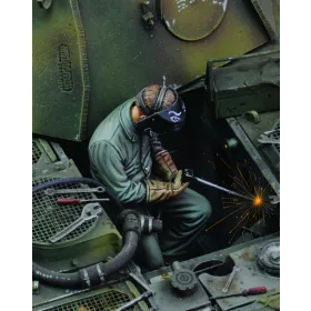 Royal Model Man using electric welder-no.1 – figura makett