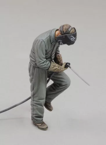 Royal Model Man using electric welder-no.1 – figura makett