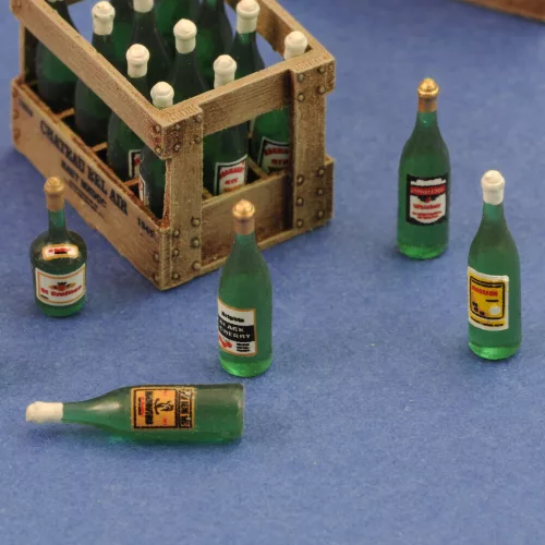 Royal Model Champagne, cognac e wine bottles with crates – dioráma kellék makett