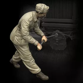   Royal Model Italian infantry ‘cranking up’ – figura makett