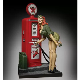Royal Model Pin-up at the gas pump (75mm) – figura makett