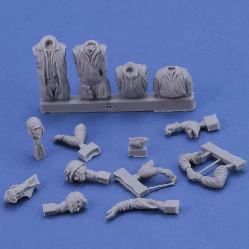 Royal Model U.S. tank crew WWII – 1:35 figura makett