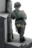 Royal Model German soldier eating - WWII (75 mm) – figura makett