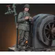 Royal Model German infantry soldier eating - WWII – figura makett
