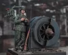 Royal Model German infantry soldier eating - WWII – figura makett