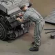 Royal Model German soldier at work - WWII – 1:72 figura makett