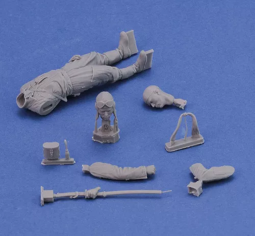 Royal Model Japanese pilot - WWII (1/32 scale) – figura makett