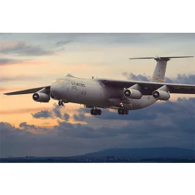   Roden Lockheed C-141B Starlifter – 1:144 repülőgép makett