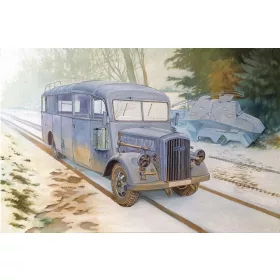   Roden Opel Blitz 3.6-47 Omnibus W39 Ludewig – 1:35 autóbusz makett