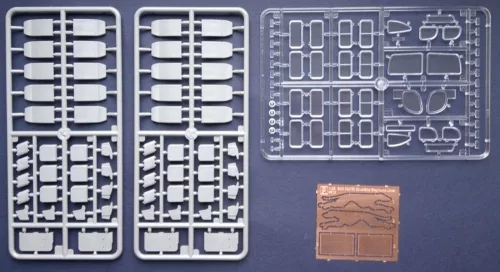 Roden 1947 PD-3701 Silverside Bus – 1:35 autóbusz makett