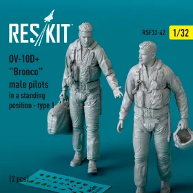   ResKit Models OV-10D+ Bronco male pilots (in a standing position - type 1) (2 pcs) – 1:32 figura makett