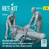 ResKit Models Aircraft mechanics with Red Top missile (on transport trolley) (EE Lightning, Sea Vixen, Hawker Hunter) (2 pcs) – 1:32 figura makett
