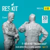ResKit Models F-105 (F, G) Thunderchief male pilots (in a standing position - type 2) (2 pcs) – 1:32 figura makett