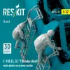 ResKit Models F-105 (F, G) Thunderchief male pilots on access ladder (2 pcs) – 1:32 figura makett