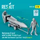 ResKit Models Red jersey (2 pcs) AERO 21A (MHU-191A/M) (1 pcs) with AIM-54A Phoenix (1 pcs) for F-14A,B (scene 1) – 1:32 figura makett
