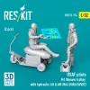 ResKit Models USAF pilots (2 pcs) & M1 Weaver trolley with hydraulic lift & AN-M64 500lb (WW2) – 1:32 figura makett