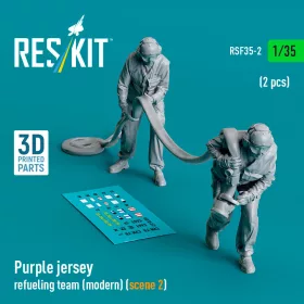   ResKit Models Purple jersey refueling team (modern) (scene 2) (2 pcs) – 1:35 figura makett