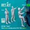 ResKit Models CH-54A Tarhe pilots Early in a standing position (1962-1968) (scene 1) (3 pcs) – figura makett