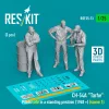 ResKit Models CH-54A Tarhe pilots Late in a standing position (1968 +) (scene 1) (3 pcs) – figura makett