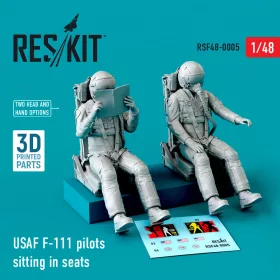   ResKit Models USAF F-111 pilots sitting in seats (2 pcs) – 1:48 figura makett