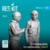 ResKit Models F-14 Tomcat pilots (in a standing position - scene 1) (2 pcs) – 1:72 figura makett