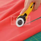 OLFA 45 mm-es körpengével szerelt hobby-textilkés RTY-2C-YELLOW